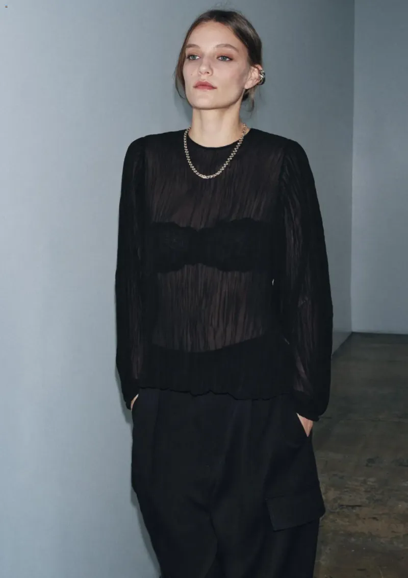 Zara Prospekt vom 01.11.2025, Seite 16