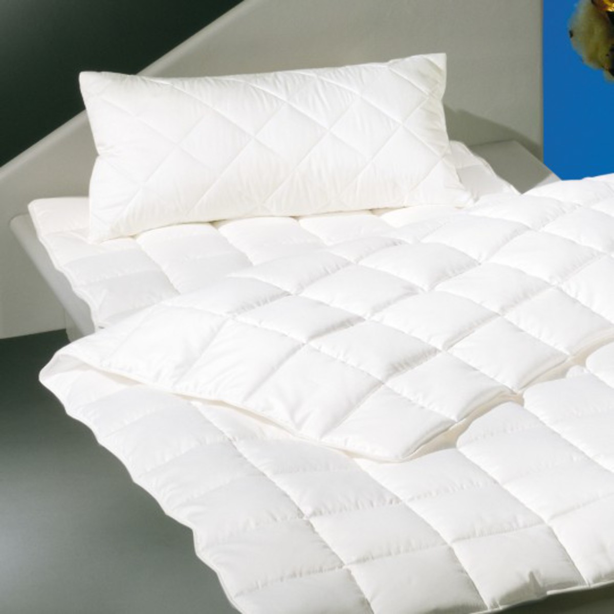 4-Jahreszeiten Daunendecke ´´Bayerndaune´´ vario warm von BETTENRID für