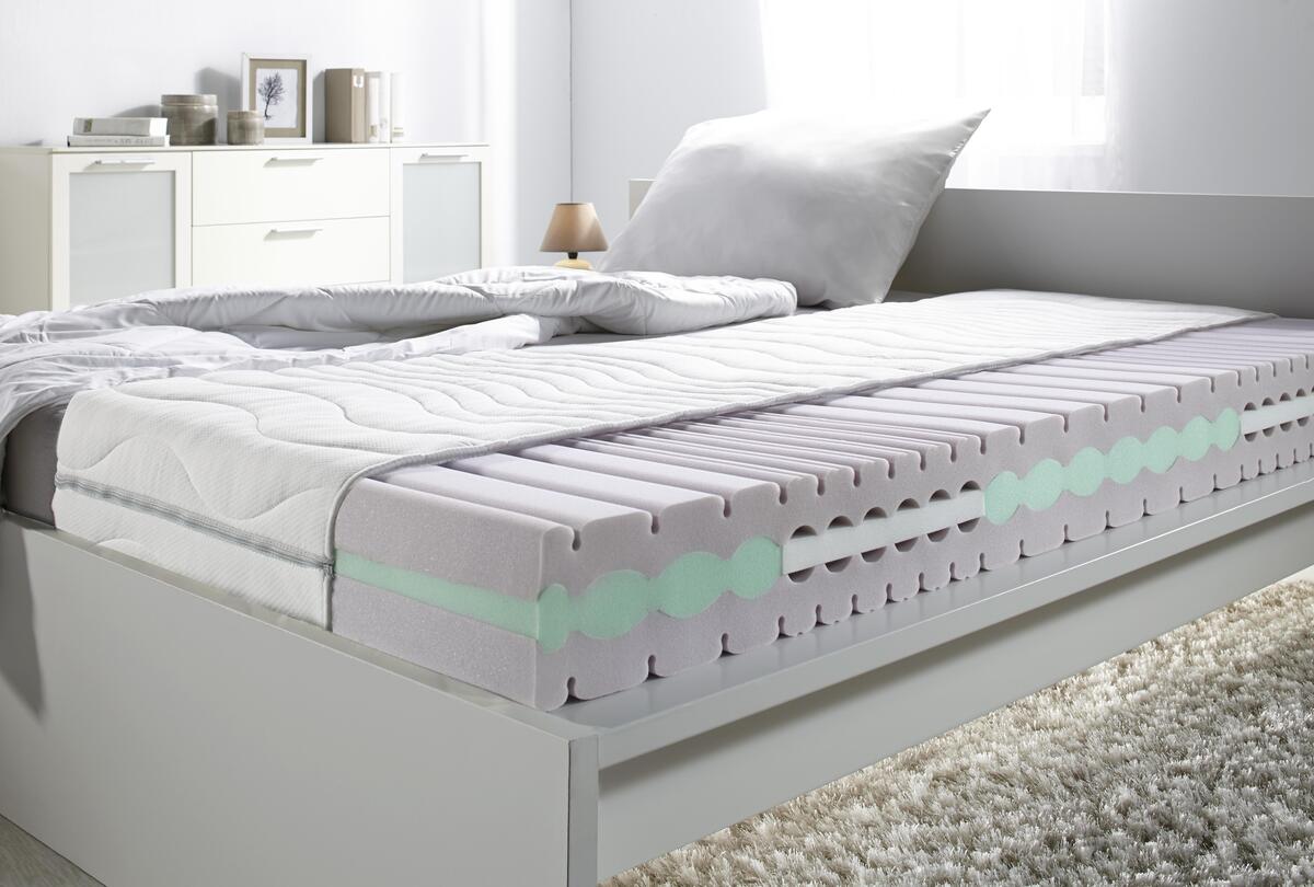 Matratze Komfortschaumkern 120x200cm von Mömax für 319 € ansehen!