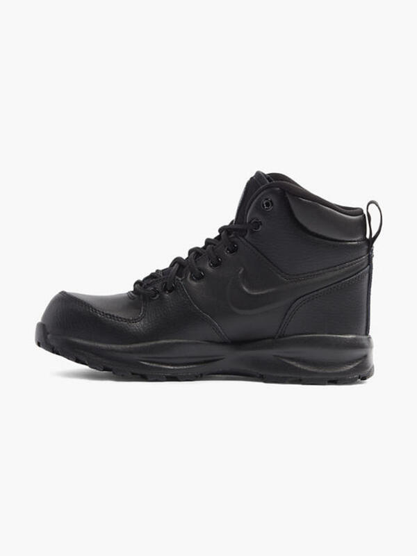 nike mid cut manoa