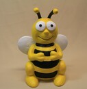 Bild 1 von Dekofigur Biene sitzend klein 46 x 33 x 30 cm