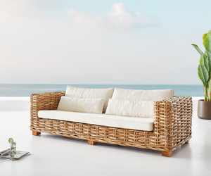 Lounge-Sofa Nizza Rattan Natur mit weißen Kissen 2-Sitzer