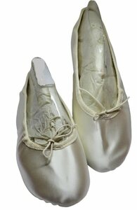 MajestiBallerina by Sylvia Schuhmann »Ballettschuhe NSSSI ivory Satin RV« Ballettschuh