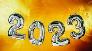 Folienballon-Girlande „2023“