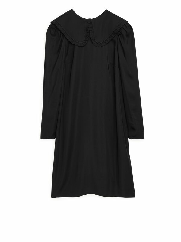 Bild 1 von Arket Kleid mit Rüschenkragen Schwarz, Alltagskleider in Größe 36. Farbe: Black