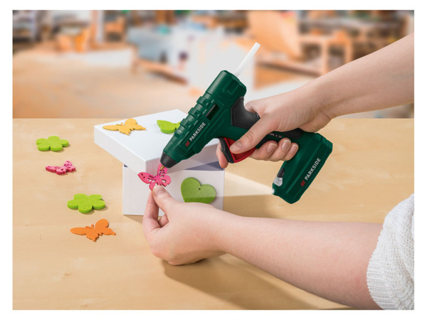 Bild 2 von PARKSIDE 4V Akku-Heißklebepistole »PHPA 4 C4«, inkl. Klebestifte