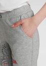 Bild 4 von KangaROOS Jogginghose mit großen Horizontal-Logodruck im USA-Look - NEUE KOLLEKTION