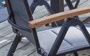 Bild 2 von outdoor (Gartenmöbel Mit Flair) - Klappsessel Pilos, Aluminiumgestell matt schwarz, Armlehnen Teakholz