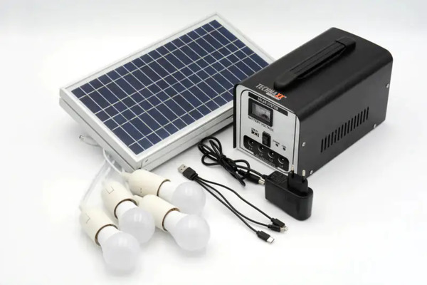 Bild 1 von Technaxx Solar Powerstation Set TX-200 18 Watt Solar Panel