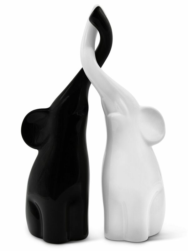 Bild 1 von Feinknick Dekofigur »Harmonisches Elefanten Pärchen aus Keramik in Schwarz & Weiß« (Set, 2tlg), Moderne Skulptur als Paar aus zwei Elefanten - ideal als Geschenk