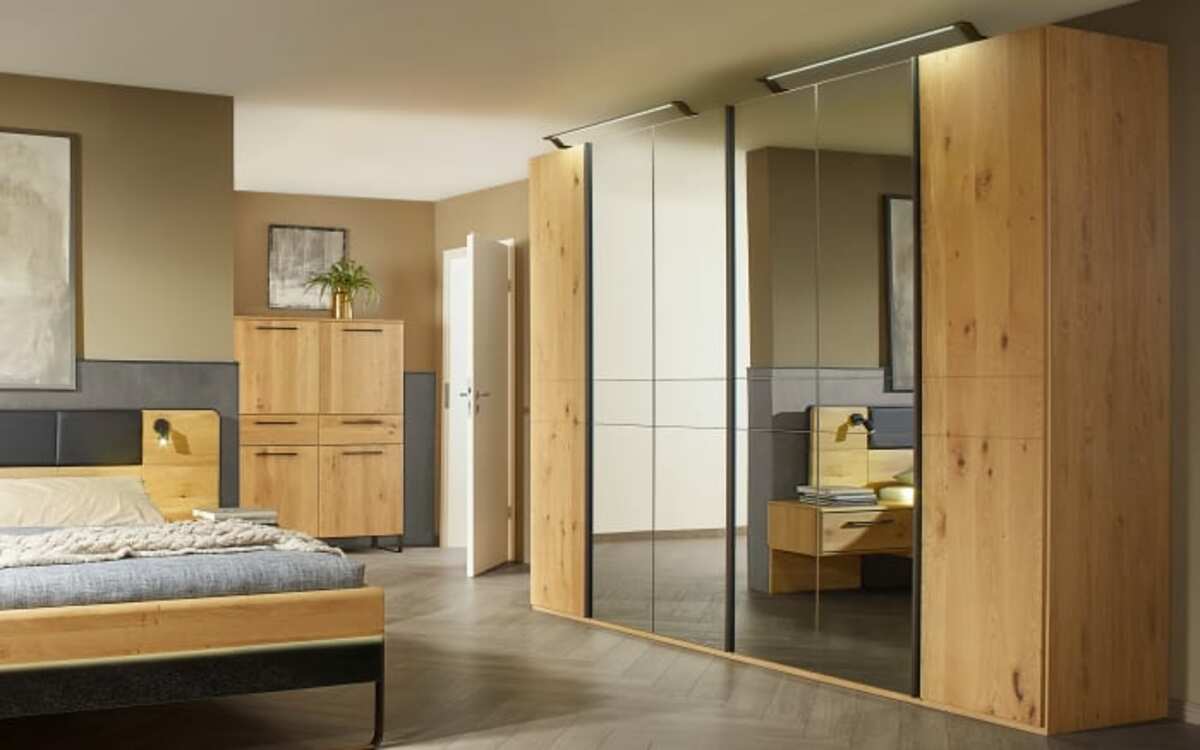 Bild 2 von Rauch - Schlafzimmer Mirela, Schrankbreite ca. 300 cm, Liegefläche ca. 180 x 200 cm