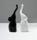 Bild 3 von Feinknick Dekofigur »Harmonisches Elefanten Pärchen aus Keramik in Schwarz & Weiß« (Set, 2tlg), Moderne Skulptur als Paar aus zwei Elefanten - ideal als Geschenk
