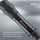 Bild 3 von VARTA Taschenlampe »Indestructible F30 Pro 6 Watt LED«, wasser- und staubdicht, stoßabsorbierend, eloxiertes Aluminium Gehäuse