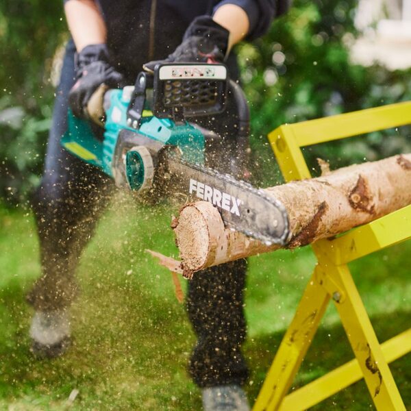 Bild 2 von FERREX 40-V-Akku-Kettensäge XYZ618