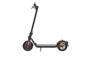 NINEBOT F40D powered by Segway E-Scooter (10 Zoll, Schwarz)