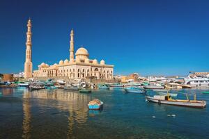 Kombinationsreisen Ägypten: Badeaufenthalt in Hurghada, Nilkreuzfahrt ab Luxor & Kairo mit Pyramiden