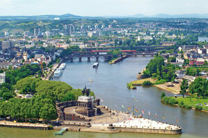 Kreuzfahrten Rhein: Flusskreuzfahrt mit der MS COMPASS OPERA ab/an Köln