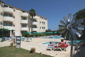 Flugreisen Zypern - Protaras: Mandalena Hotel Apartments