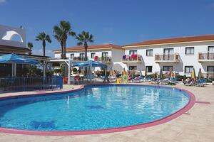 Flugreisen Zypern - Agia Napa: Cosmelenia Hotel Apartments