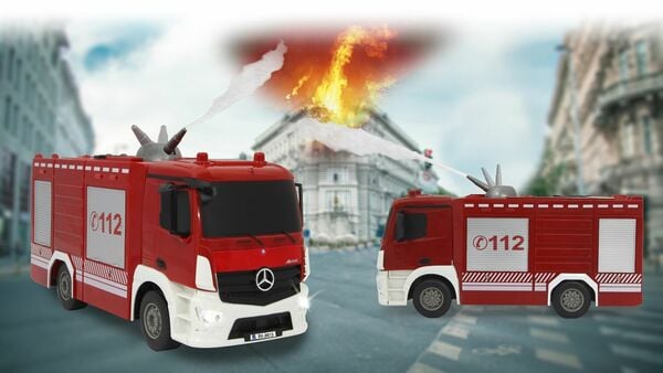 Bild 1 von JAMARA Feuerwehr TLF mit Spritzfunktion Mercedes-Benz Antos 1:26 2,4GHz