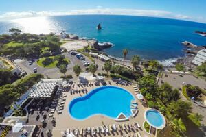 Flugreisen Portugal - Madeira: Badeurlaub im Hotel Melia Madeira Mare in Funchal inkl. Mietwagen