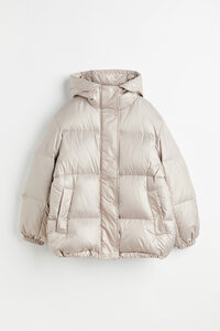 H&M Oversized Puffer Jacket Hellbeige, Jacken in Größe XL/XXL. Farbe: Light beige