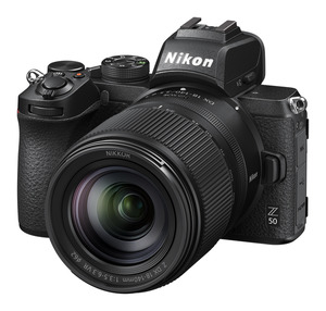 NIKON Z 50 Kit Systemkamera mit Objektiv 18-140 mm , 8 cm Display Touchscreen, WLAN