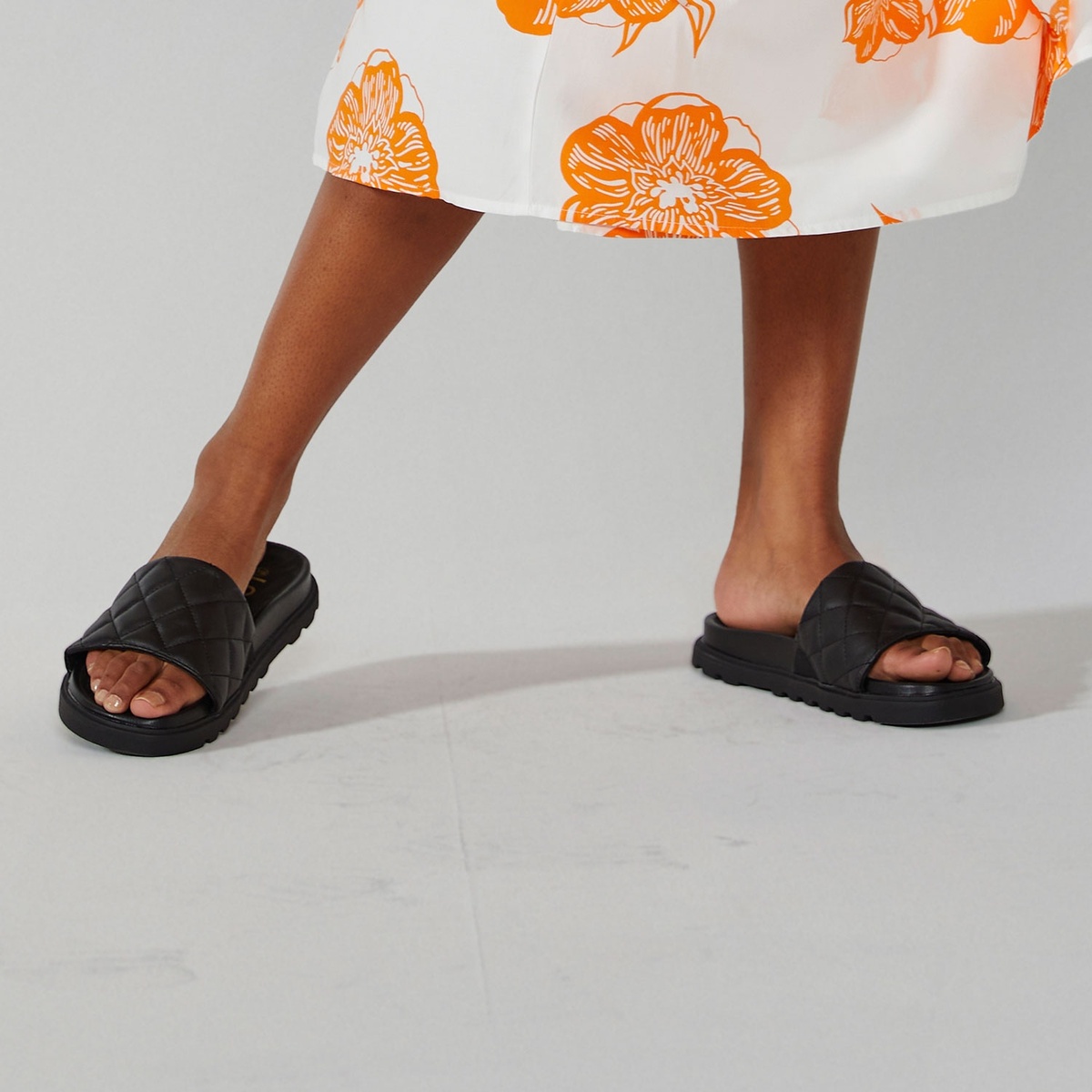 Bild 4 von LOOKS BY WOLFGANG JOOP Damen Fashion-Sandalen