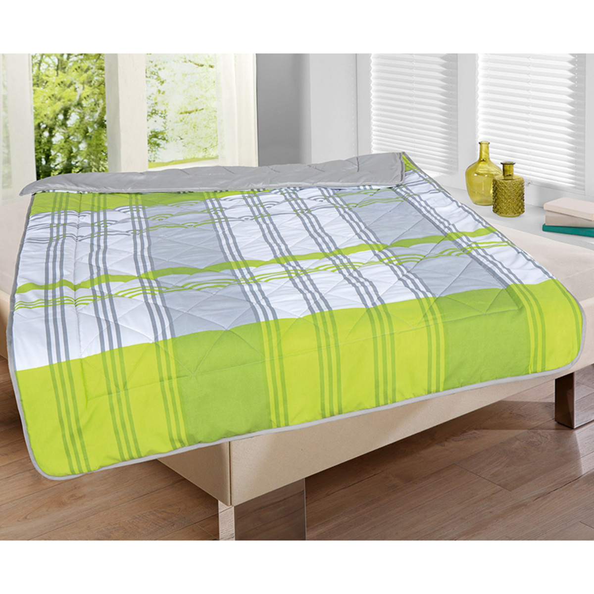 Bild 2 von Ortho-Vital Wende-Sommer-Leichtsteppbett