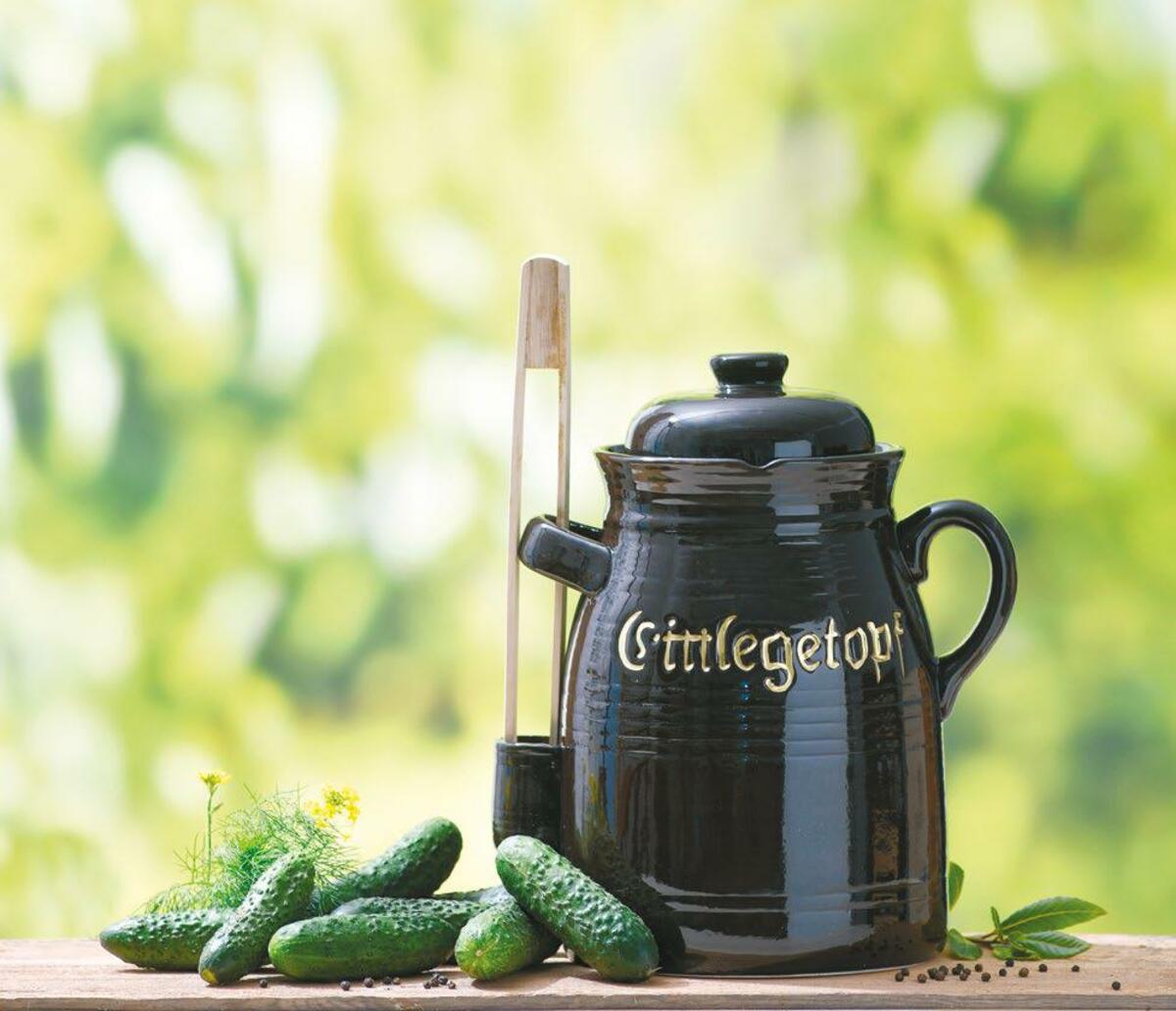 Bild 1 von Einlegetopf mit Wasserrinne und Holzzange