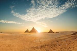 Rundreisen Ägypten & Jordanien: Rundreise ab Kairo bis Aqaba inkl. Besuch des Toten Meers