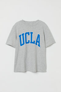 H&M T-Shirt mit Motiv Hellgraumeliert/UCLA in Größe M. Farbe: Light grey marl/ucla