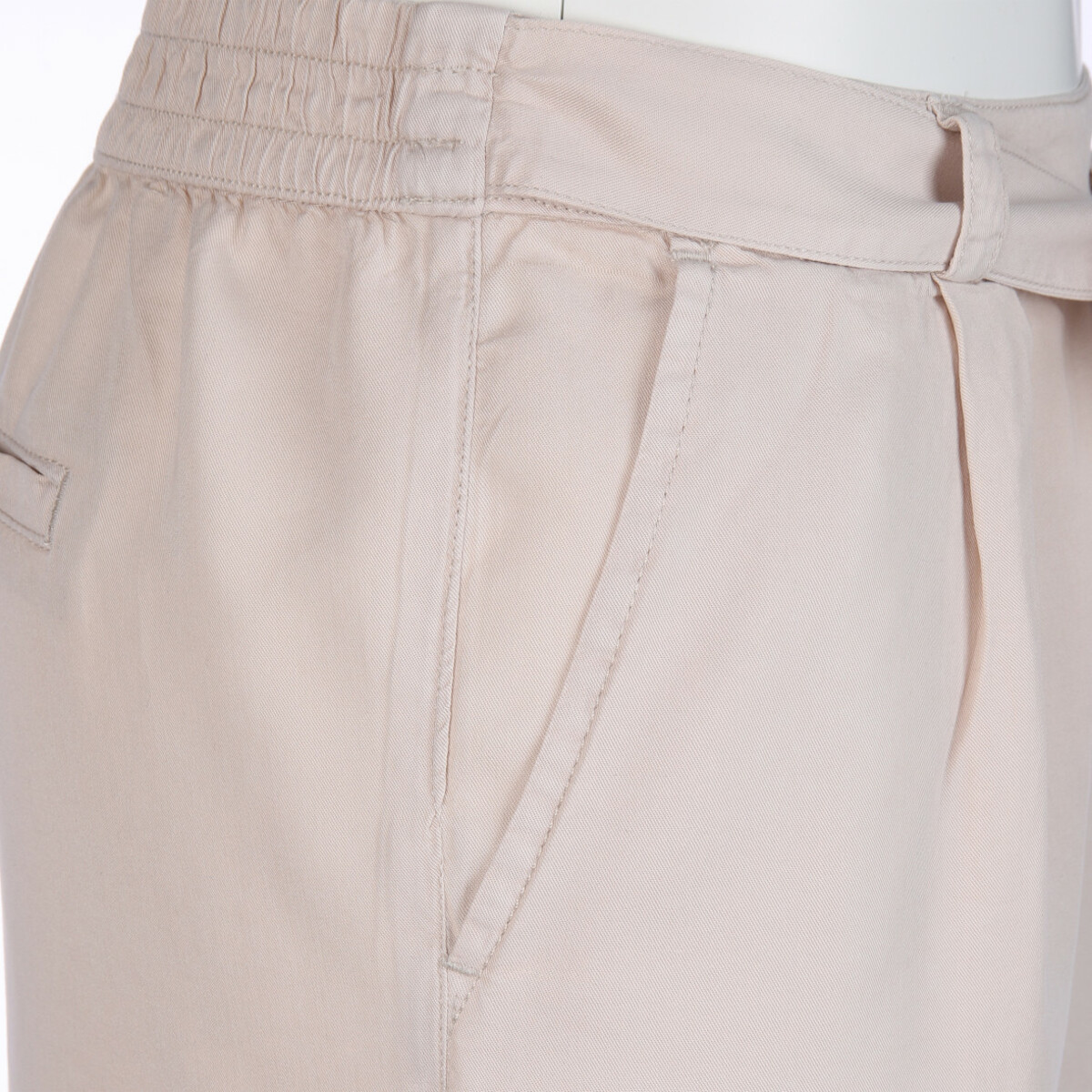 Bild 3 von Damen Shorts mit Gummizug und Bindegürtel