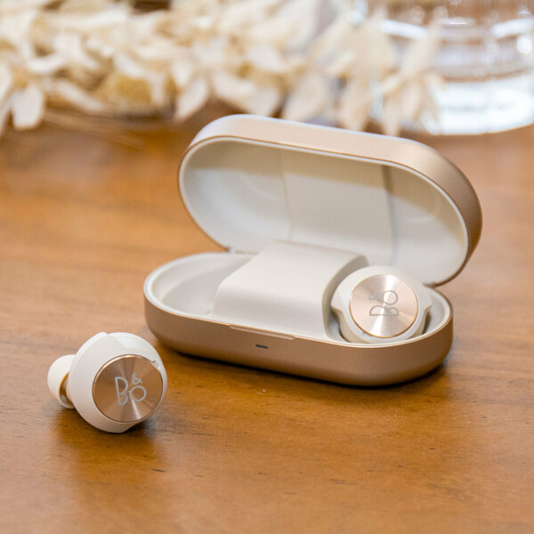 Bild 2 von BANG & OLUFSEN 
                                            In-Ear-Kopfhörer Beoplay EQ sand