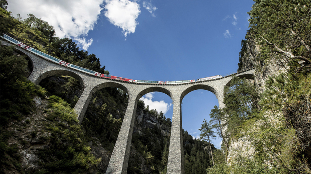 Graubünden Erlebnisreise in der Schweiz von LidlReisen ansehen!