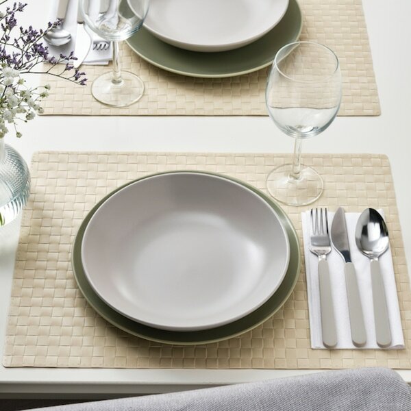 Bild 3 von FÄRGKLAR  Tiefer Teller, mattiert hellgrau