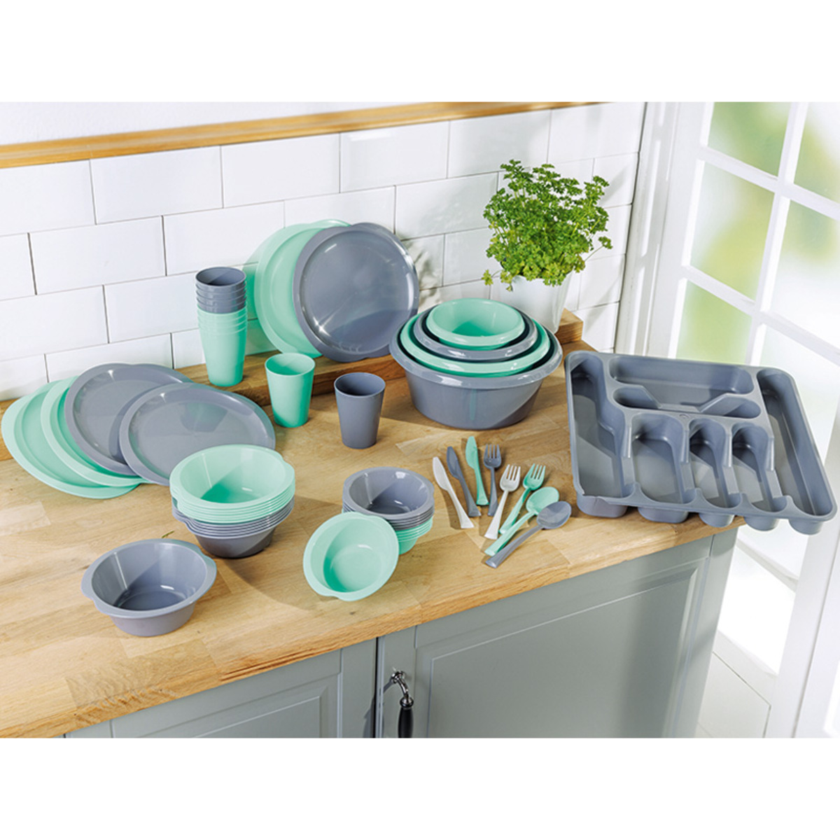 Bild 1 von Casa Royale Bunte Haushaltshelfer