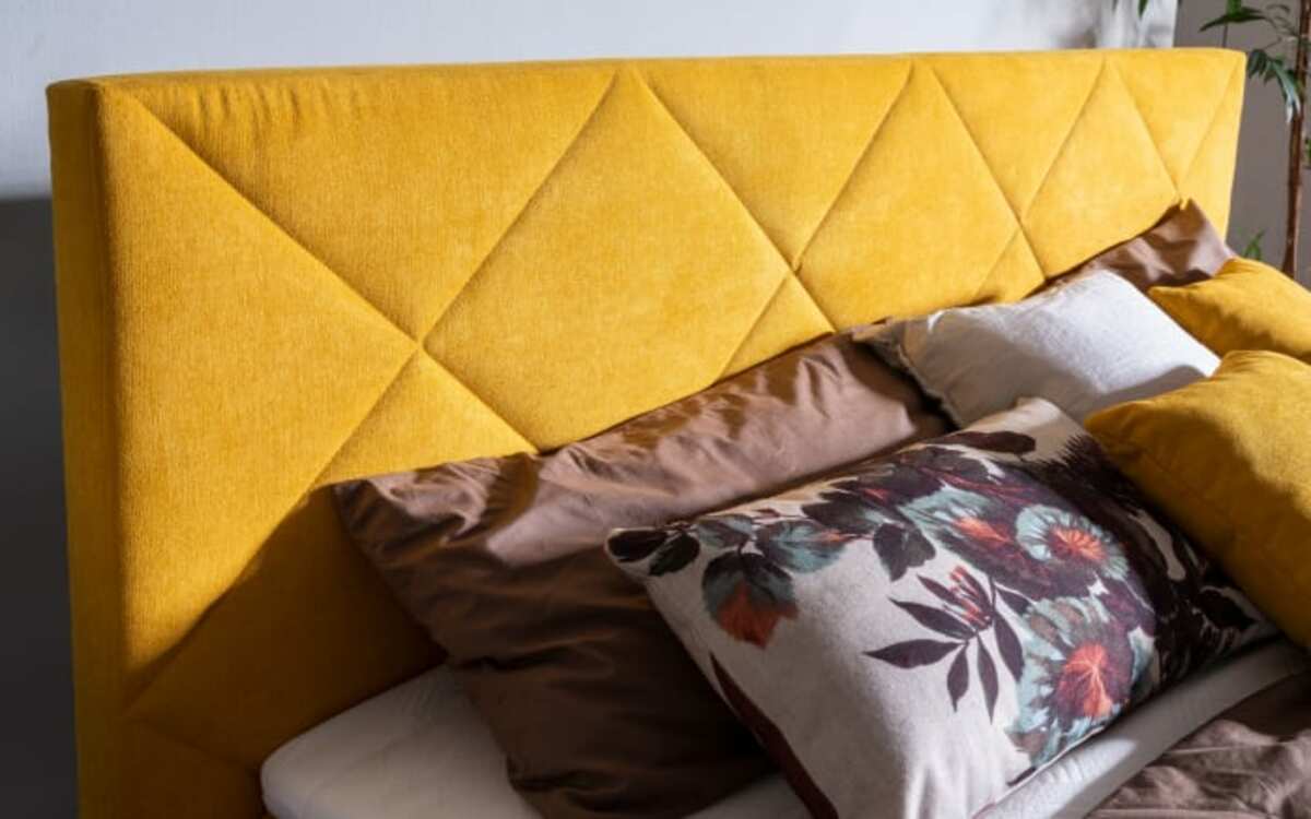 Bild 2 von Vito - Boxspringbett Pallas in senfgelb, Liegefläche ca. 180 x 200 cm