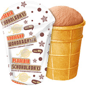 Eis mit Schokogeschmack im Waffelbecher "Plombir-Schokoladny...