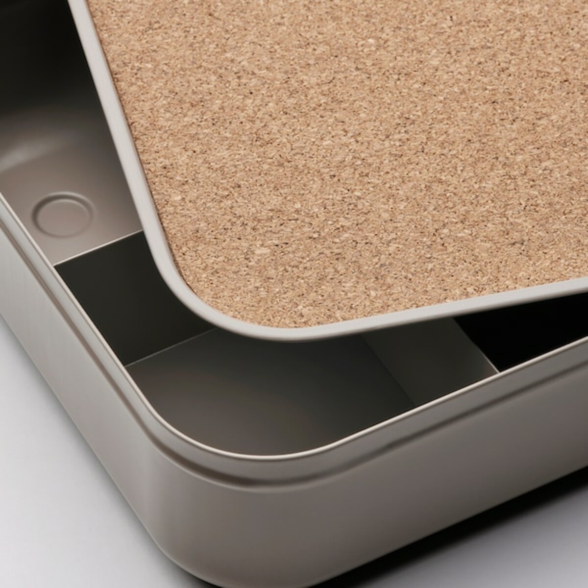 Bild 2 von HARVMATTA  Kasten mit Fächern, dunkel graubeige