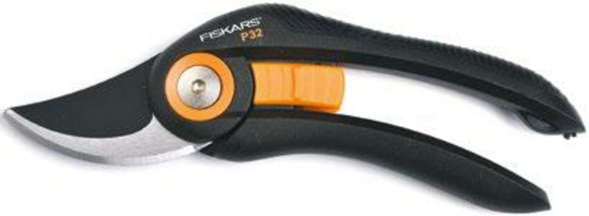 Bild 1 von Fiskars Solid Bypass- Gartenschere P121