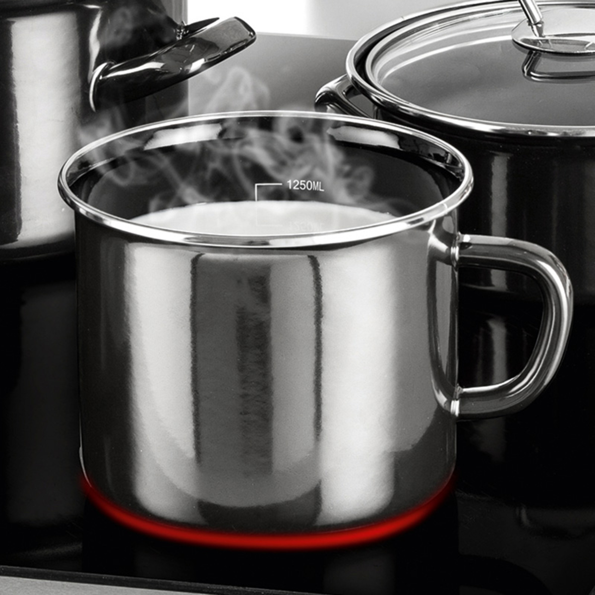 Bild 2 von Bemus Emaille Milchtopf 14 cm - ca. 1,70 Liter "Black Pearl"