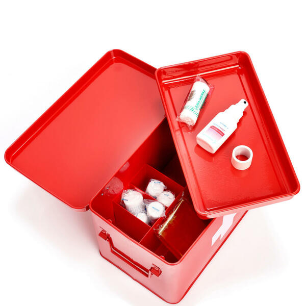 Bild 1 von Zeller Medizinbox rot
