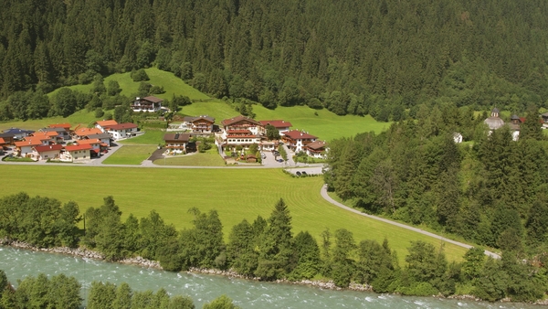 Bild 1 von Österreich - Mayrhofen - 4* Alpin-Hotel Schrofenblick