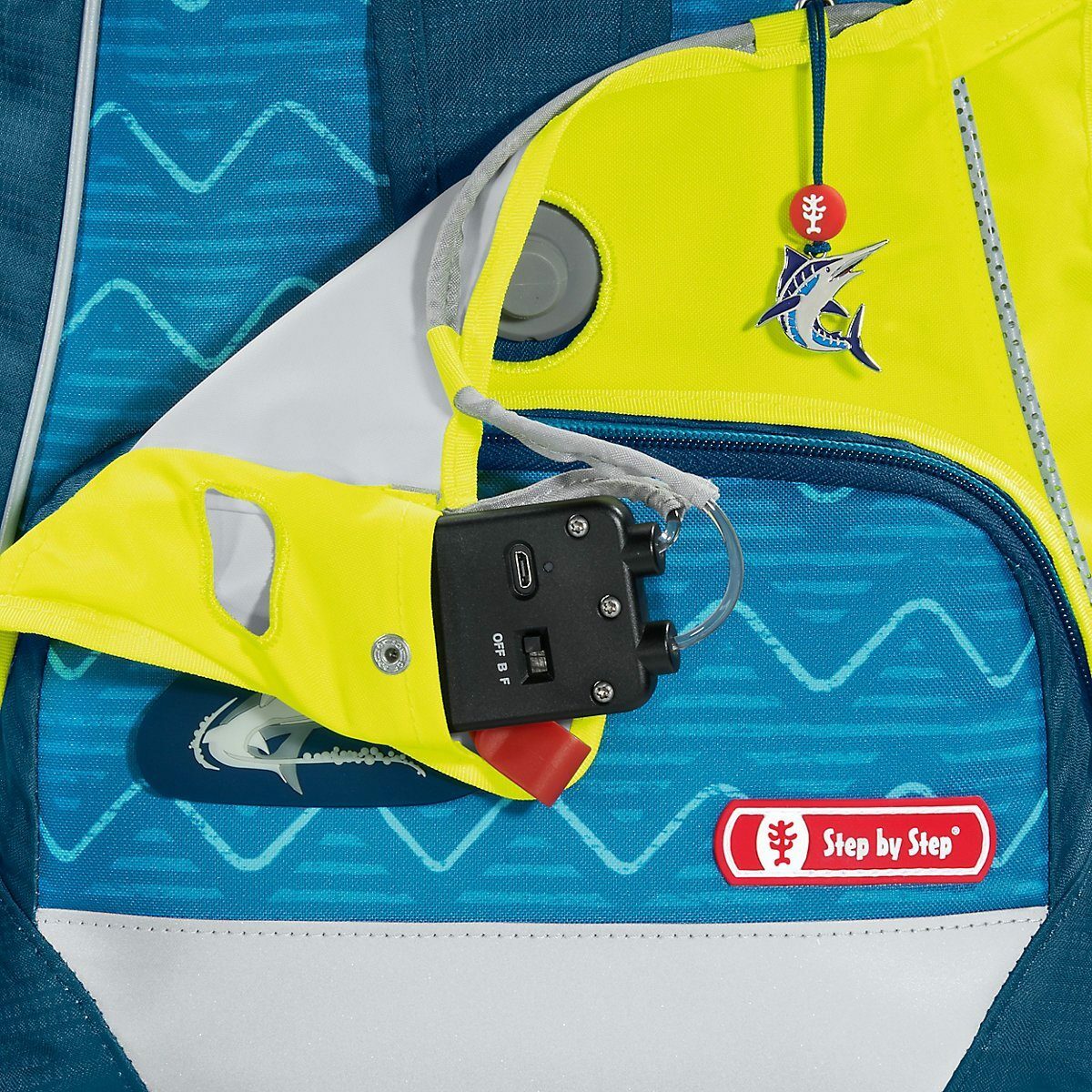 Bild 4 von Step by Step Schulranzen LED Pull-Over Regenschutz NEON für Schulranzen