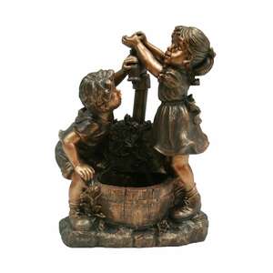 MEMPHIS - Polyresin, Rustikale Dekoration "Kinder am Brunnen"