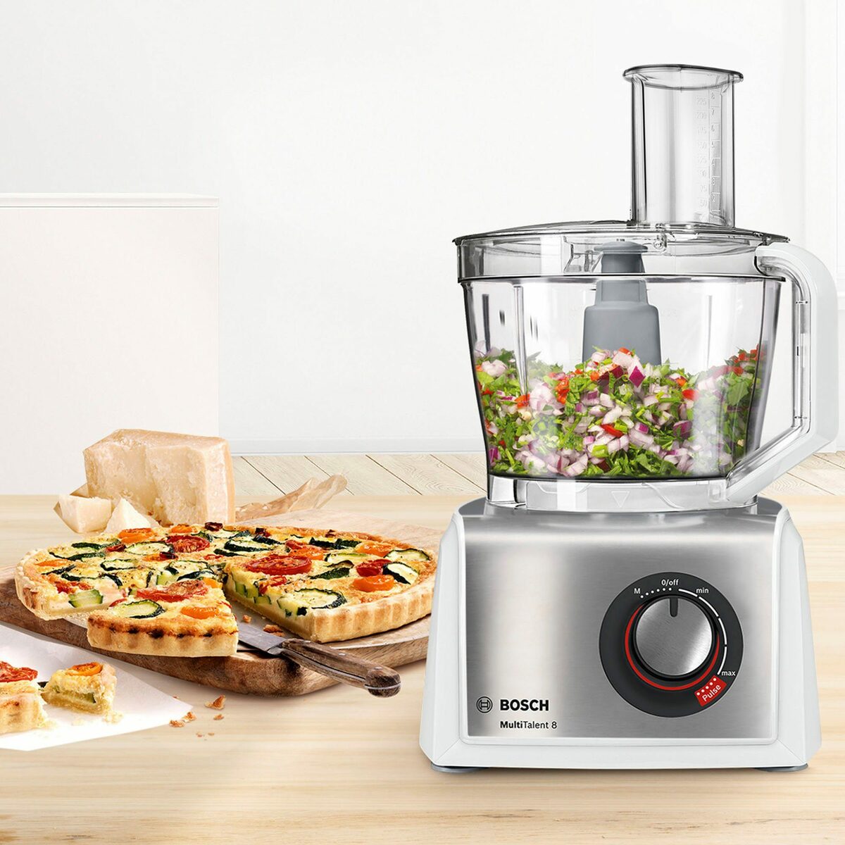 Bild 3 von BOSCH Kompakt-Küchenmaschine MultiTalent 8 MC812S814, 1250 W, 3,9 l Schüssel, 3,9l Schüssel, 1,5l Mixaufsatz, Rührbesen, Universalmesser, 3 Scheiben