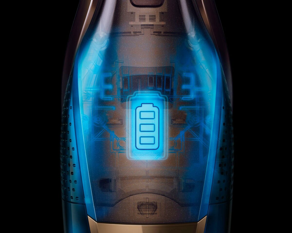 Bild 4 von AEG Akku-Hand-und Stielstaubsauger CX7-2-45MÖ, 2200 W, beutellos, Flexible 2in1 Funktion, mit Bürstenreinigungsfunktion