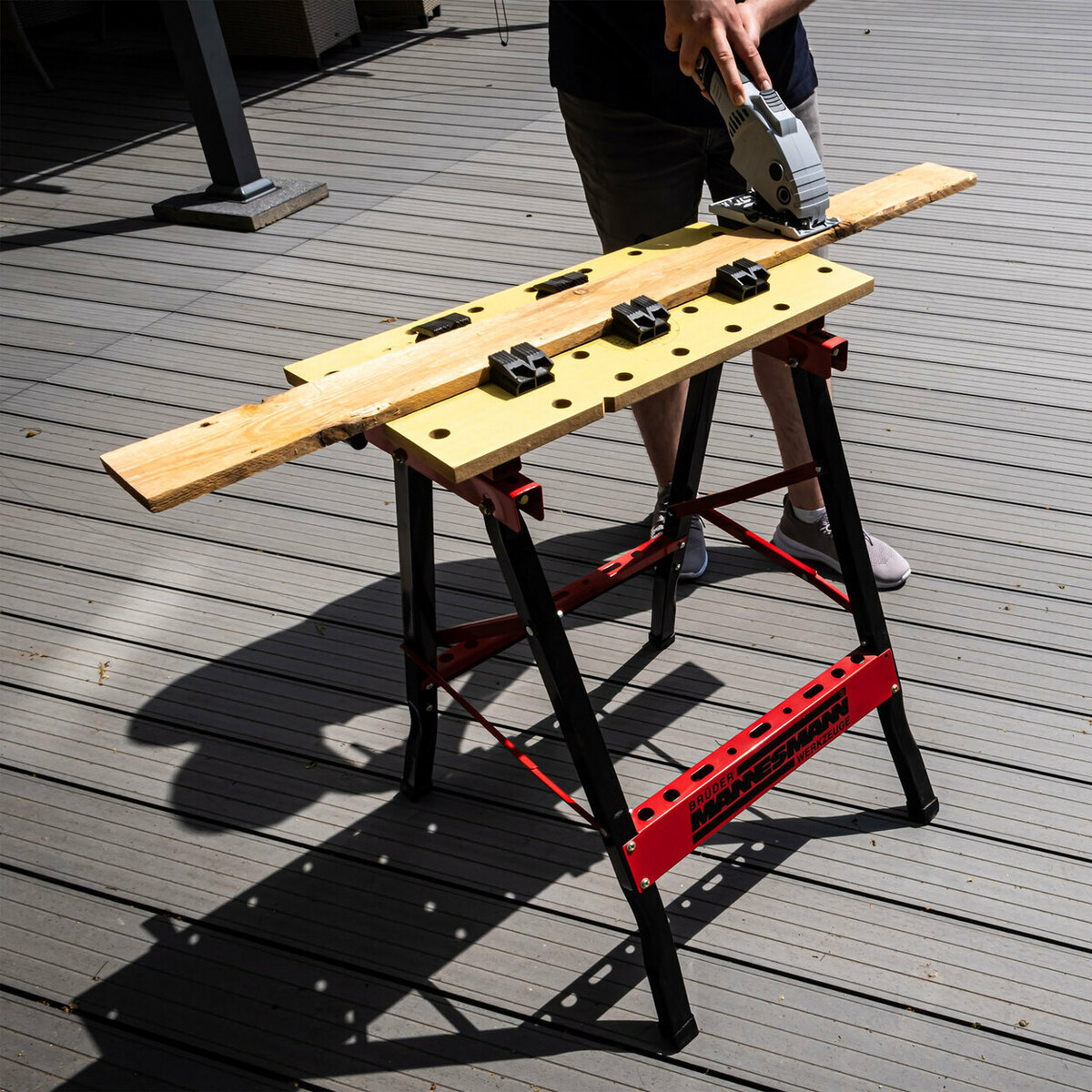 Bild 2 von BRÜDER MANNESMANN 
                                            Werkbank