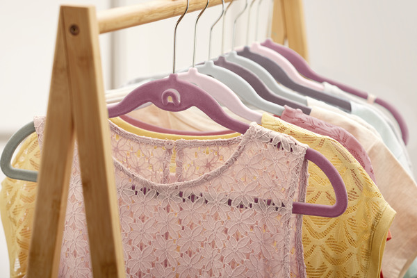 Bild 2 von IDEENWELT 8er Set Beflockte Kleiderbügel rosa/grau